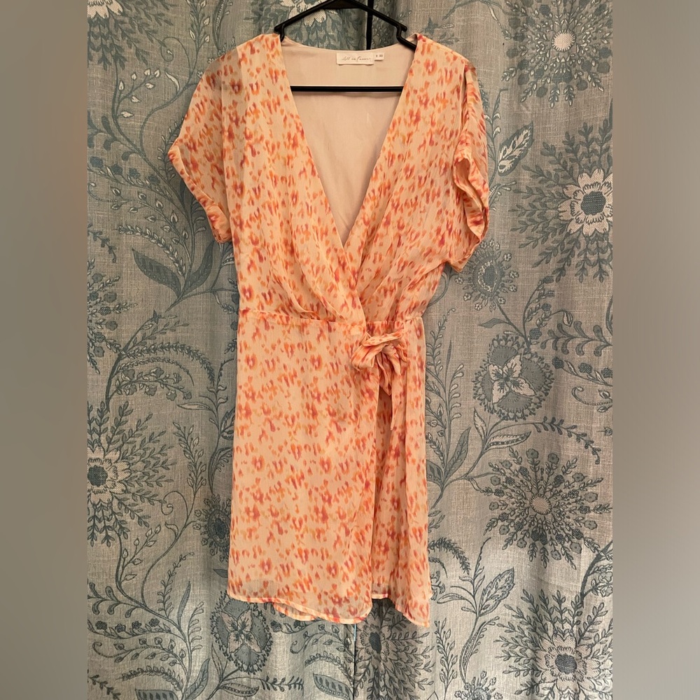 All in favor Floral Dress!!